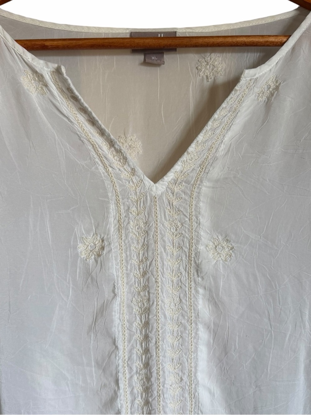 J. Jill White Embroidered Tunic Blouse XL Boho Peasant V Neck Rayon Long Sleeve - Picture 5 of 9